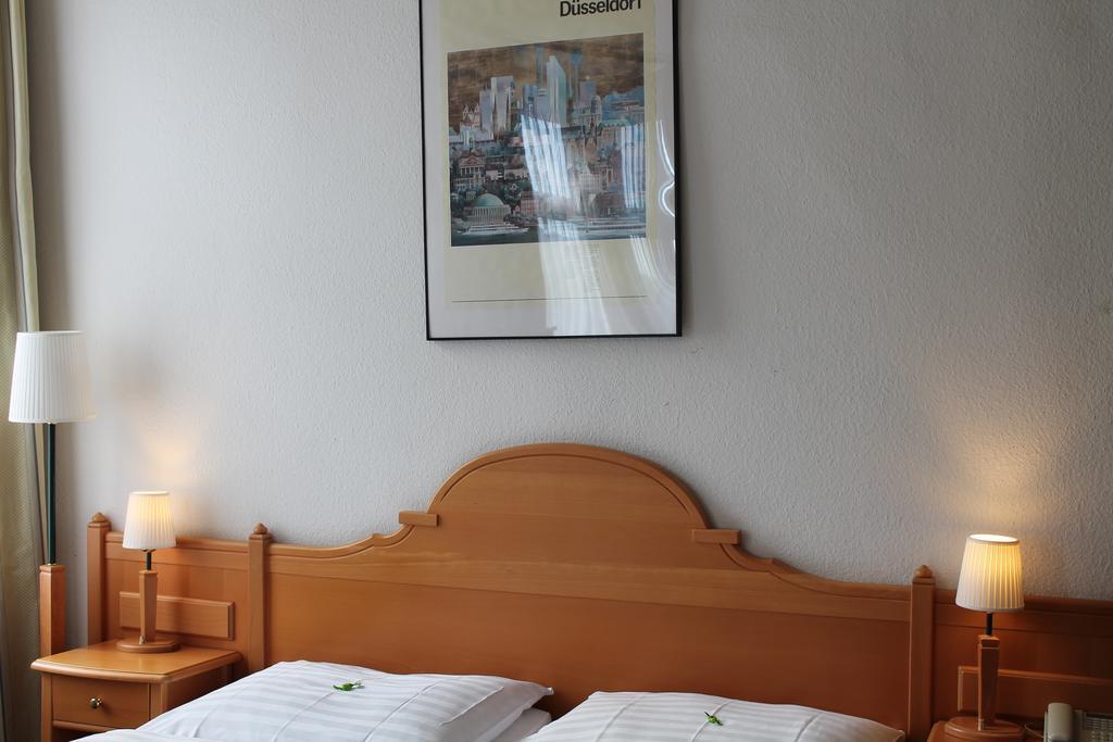 Hotel Weidenhof Düsseldorf Habitación foto